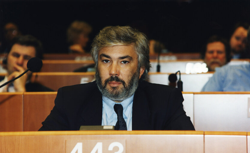 Zdjęcie 1: Fernando MONIZ in plenary session in Brussels