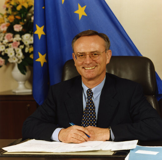 Photo 4: EP President at work in his office