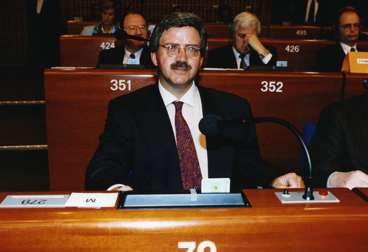 Foto 46: Thomas MANN in plenary session in Strasbourg.