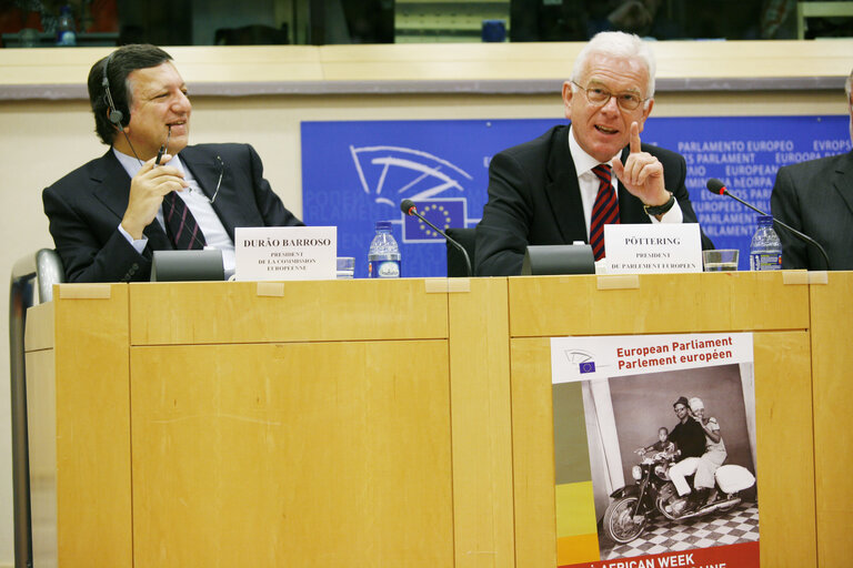 Zdjęcie 11: Extraordinary meeting in the framwork of Africa Week at the EP in Brussels. Panel on intercultural dialogue with the Nobel Prize for Literature, the AU Commissioner for Social Affairs, in charge of culture and the President of the Pan-African Parliament.