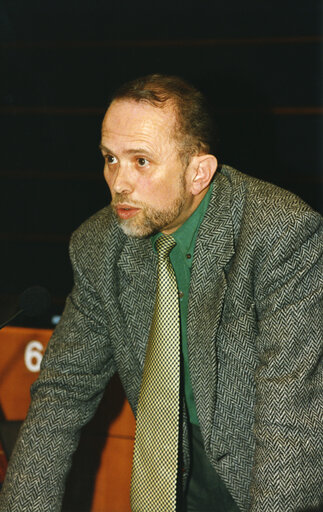 Foto 17: Paul LANNOYE in plenary session in Strasbourg.