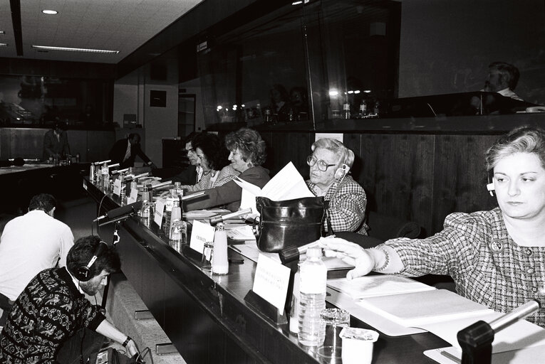 Suriet 13: Meeting in February 1989