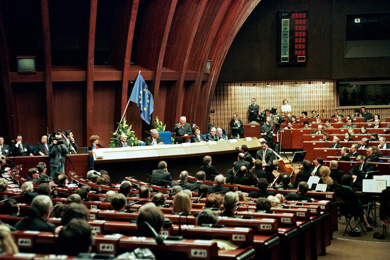 Foto 4: Ceremony at the EP in Strasbourg, to celebrate the 90th anniversary of Pierre PFLIMLIN.