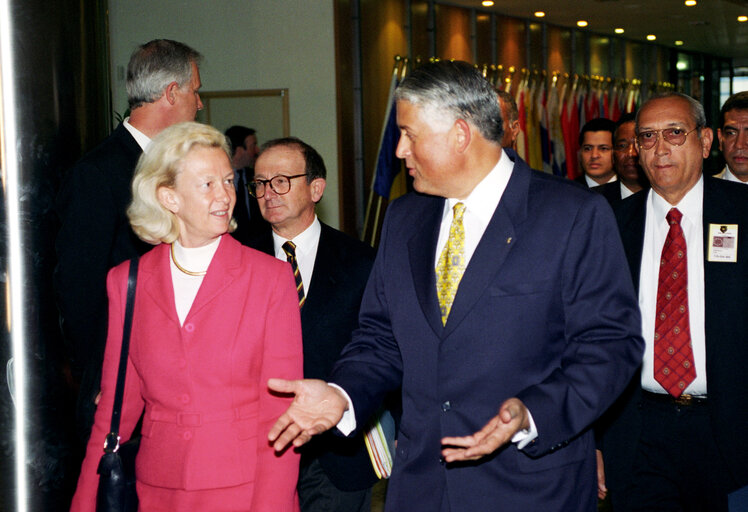 Fotografi 2: Visit of the President of Panama to the EP in Brussels.