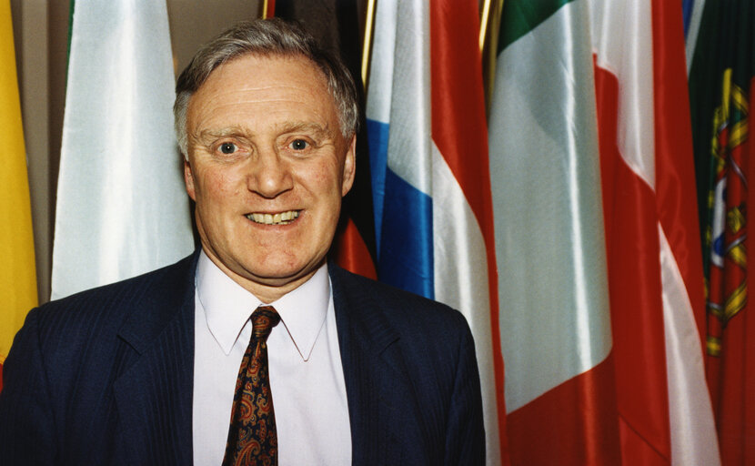 Suriet 2: Hugh McMAHON in the hemicycle of the EP in Strasbourg.