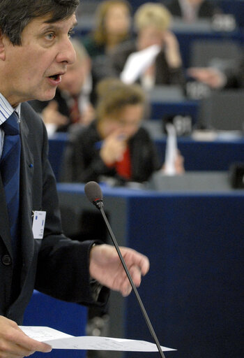 Fotó 2: European Council debate with the French State Secretary for European Affairs during the Plenary Session in Strasbourg.