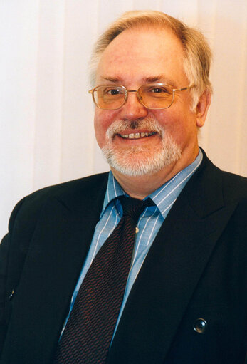 Valokuva 13: Portrait of Helmut KUHNE at the EP in Brussels.