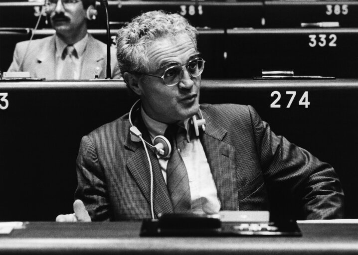 Lionel JOSPIN attends a plenary session in September 1984