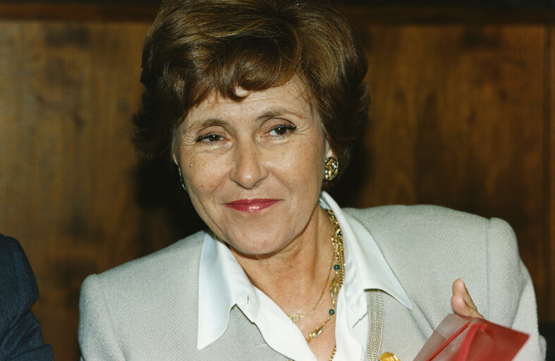 Zdjęcie 47: Manuel MARIN in a meeting at the EP in Strasbourg.