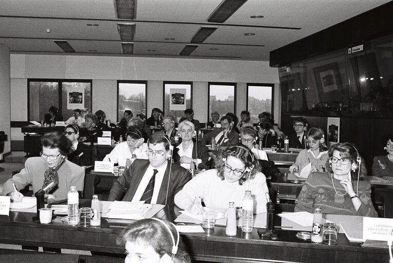 Suriet 17: Meeting in February 1989