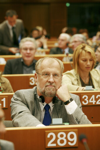 Photo 7: Johannes LEBECH in plenary session in Brussels.