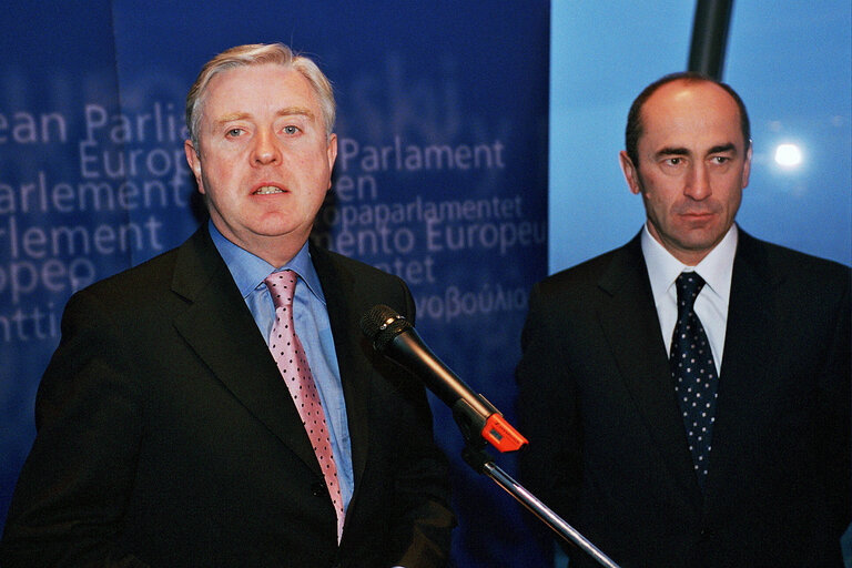 Fotografia 7: EP President meets with Robert KOCHARYAN, President of Armenia, in Brussels