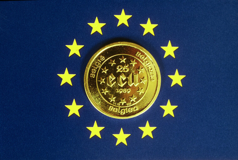 Illustrations of the ECU currency project in 1990