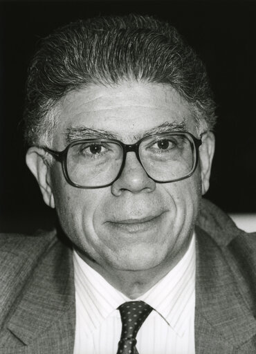 MEP Aristides DIMOPOULOS attends a plenary session in January 1989