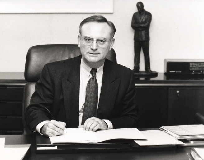 Photo 8: EP President at work in his office