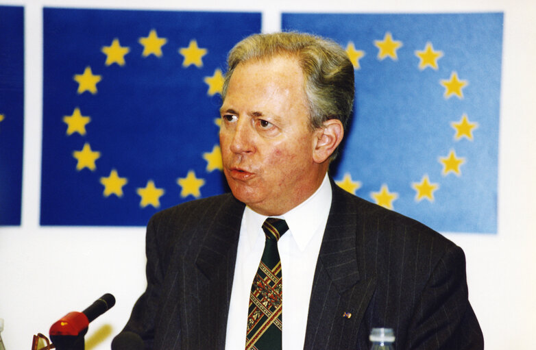 Foto 23: Press conference by the EC President at the EP in Strasbourg.