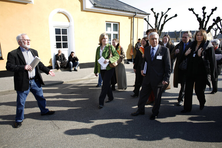 Foto 17: LIBE Committee delegation to Denmark‚Ä®visits sandholm lejeren and kongedal refugees detention centres.