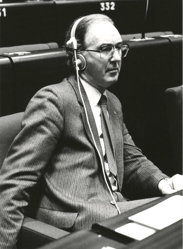 Brendan HALLIGAN attends a plenary session in March 1984