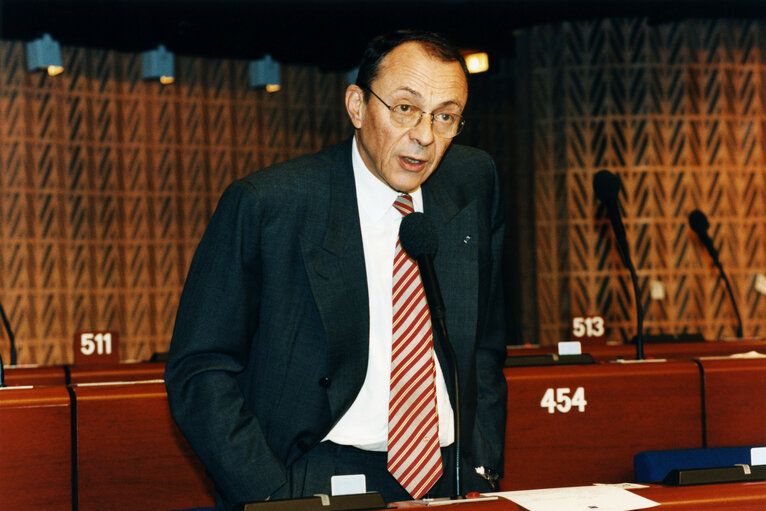 Снимка 8: Michel ROCARD at the EP in Strasbourg.