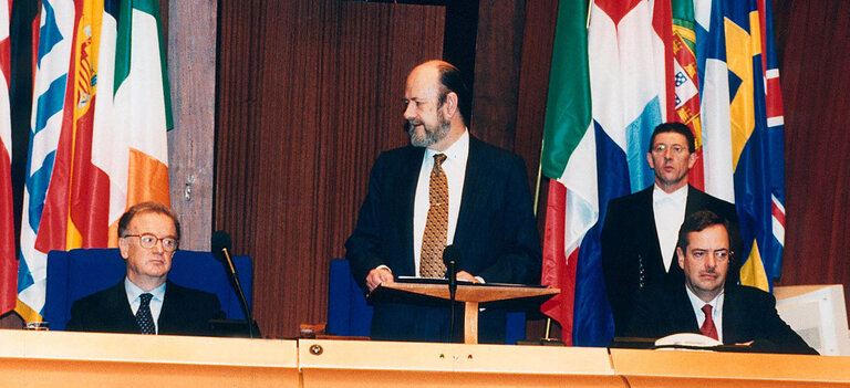 EP President meets with the President of Portugal.