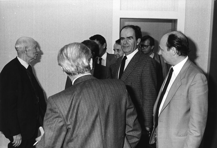 Georges MARCHAIS attends a plenary session in November 1984