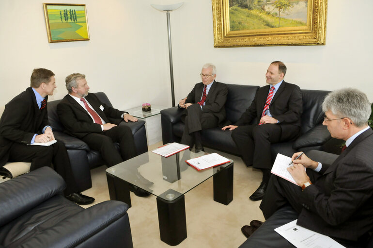 Billede 3: EP President Meets with the leader of the Belarus democratic opposition.