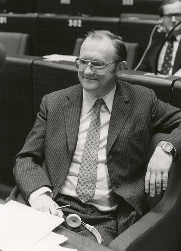 William J. HOPPER attends a plenary session in November 1982