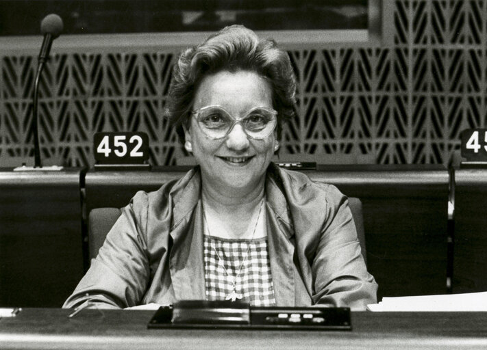 Alphonsine PHLIX attends a plenary session in June 1982