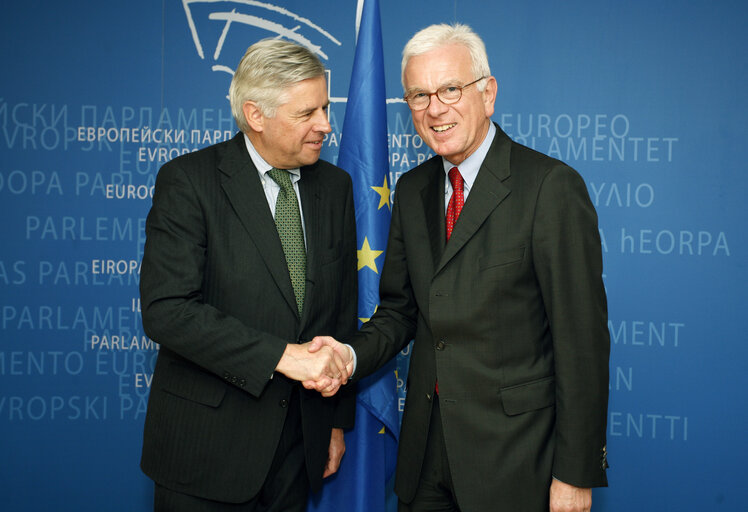 Fotografie 4: EP President meets with the EU Special Representative in Kosovo.