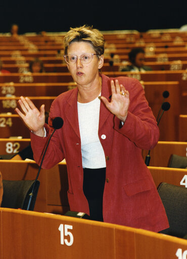 Raymonde DURY in plenary session in Brussels