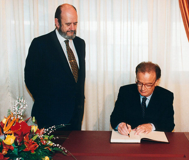 Fotografie 3: EP President meets with the President of Portugal.