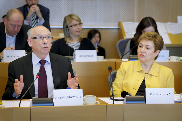 Photo 4 : BUDG committee meeting on money for Syrian refugees