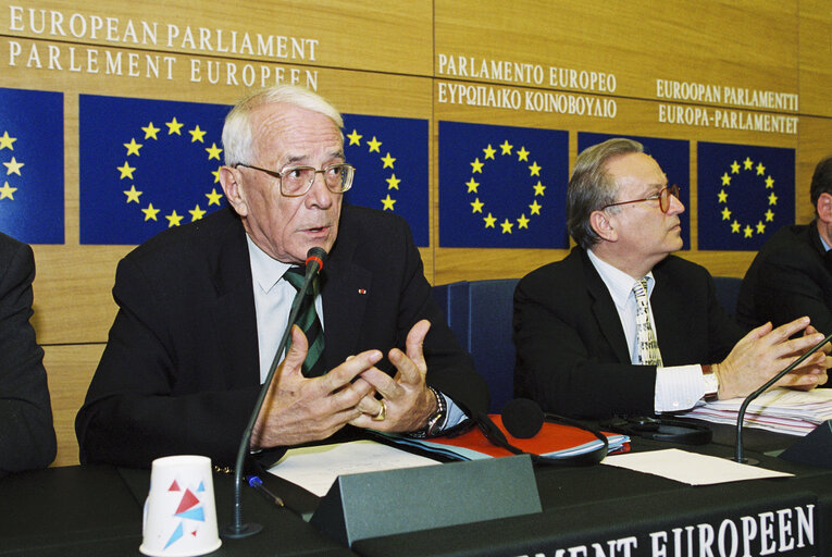 Press conference - Round table : relations between the EU and Turkey