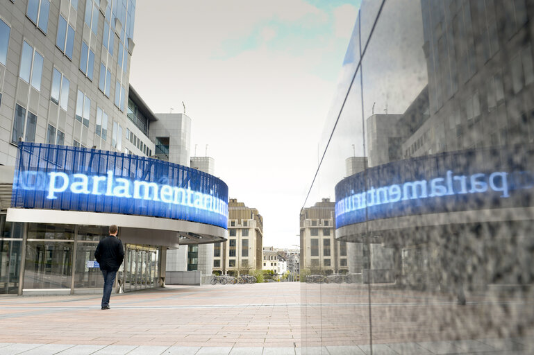 Photo 16: Parlamentarium's entrance in the WIB Building in Brussels