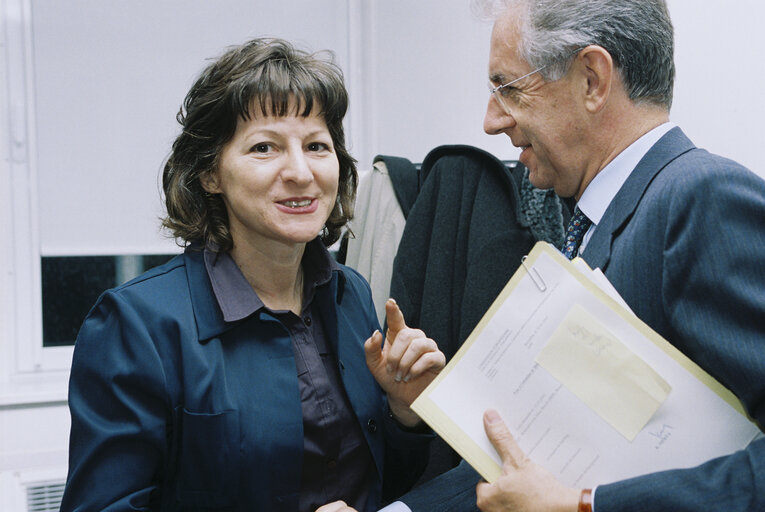Zdjęcie 8: Exchange of views with the Commissioner in charge of Competition