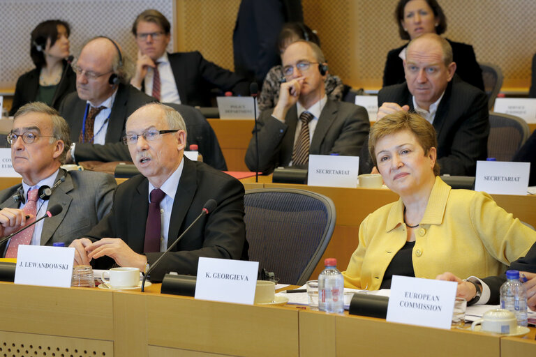 Photo 7 : BUDG committee meeting on money for Syrian refugees