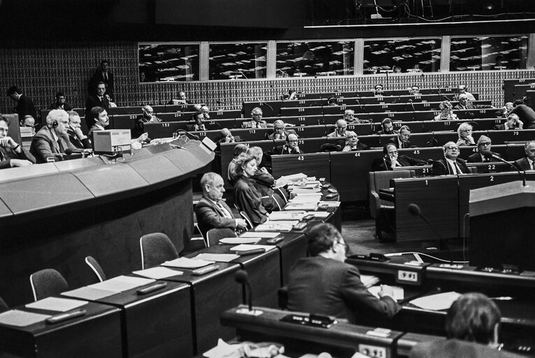 Fotó 15: Prime Minister of Italy in Plenary session in Strasbourg - April 2016