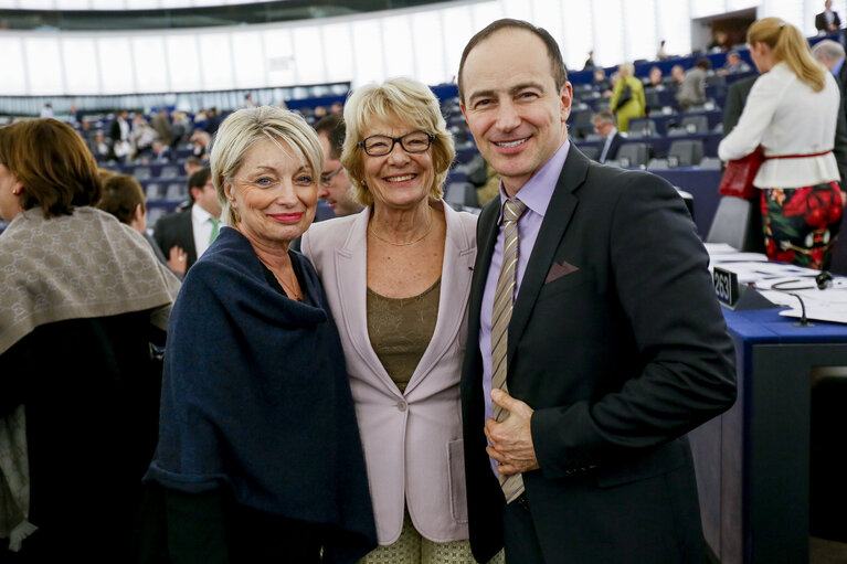 Fotografija 3: Plenary session Week 3 2017 in Strasbourg - Election of the Quaestors of Parliament