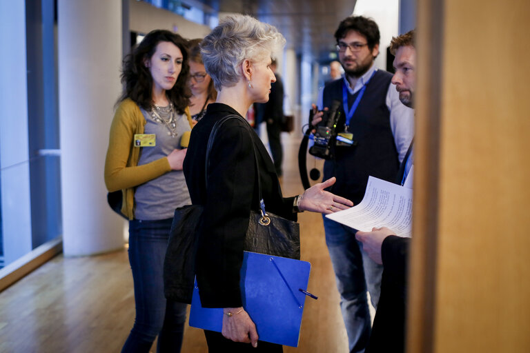 Fotografia 1: Press conference: ' Revision of the EU gun law - outcome of the vote in plenary '