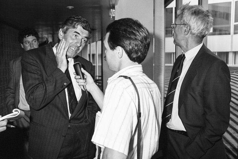 Interview with the Prime Minister of the Netherlands at the EP in Strasbourg in July 1986