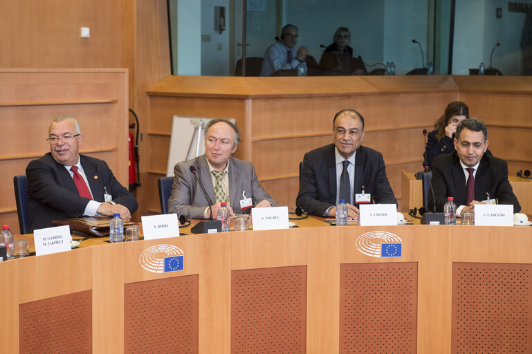 Foto 7: Joint meeting with the President of the Assembly of the Representatives of the People of Tunisia and Political Group Chairs of the European Parliament and Tunisian Parliament