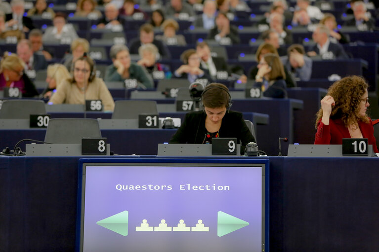 Fotografija 13: Plenary session Week 3 2017 in Strasbourg - Election of the Quaestors of Parliament