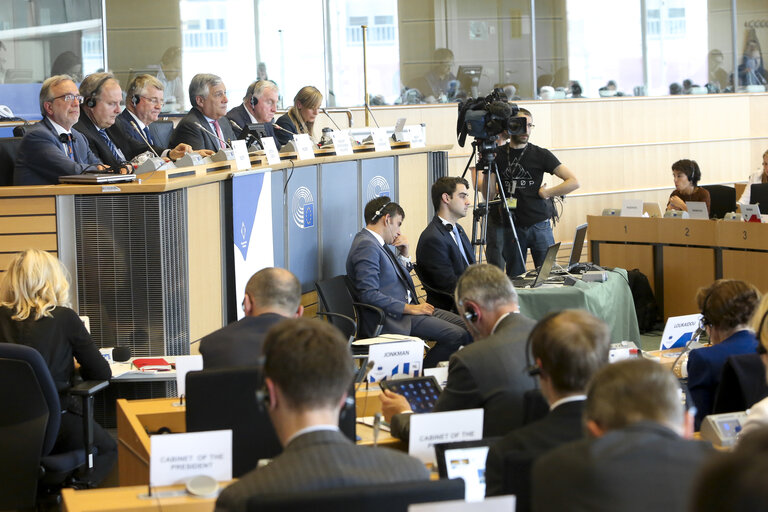 Foto 8: Plenary session of the European Committee of the Regions - Plenary