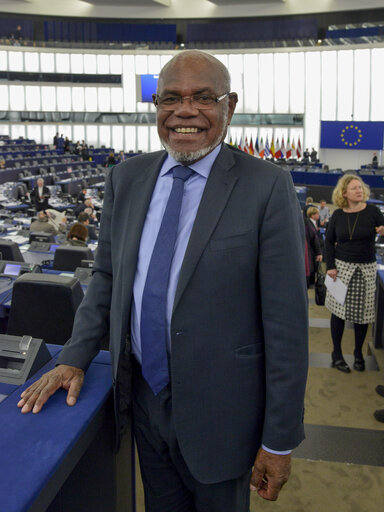 Foto 13: Maurice PONGA in plenary session Week 7 2017 in Strasbourg