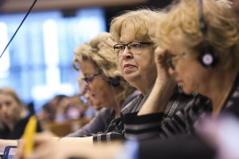 Fotografie 32: Plenary session - Week 17 2017 in BrusselsVOTES followed by explanations of votes