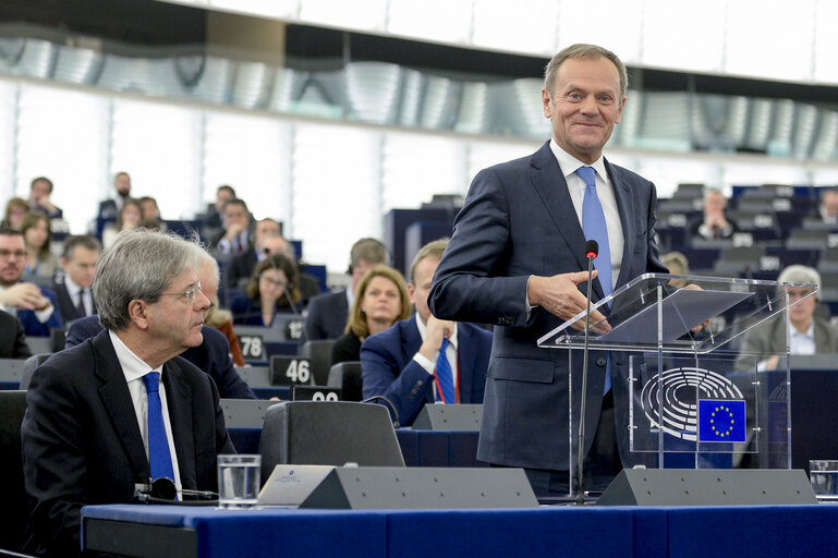 Снимка 20: Antonio TAJANI - EP President and Paolo GENTILONI, President of the Council of Ministers of the Italian Republic in plenary session Week 11 2017 in Strasbourg