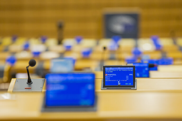 Φωτογραφία 11: Plenary session Week 9 2017 in Brussels