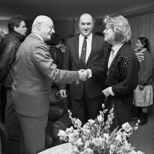 Photo 11: Association ' les meres d'Alger ' at the European Parliament in Strasbourg in february 1987