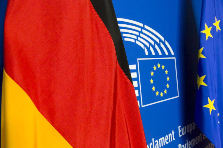 Fotografija 1: EP President meets with the President of the Bundestag.Flags.