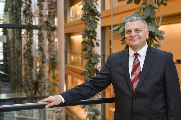 Foto 5: Peter KOUROUMBASHEV in the European Parliament in Strasbourg